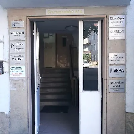 Maximilian Lejlighed Bratislava