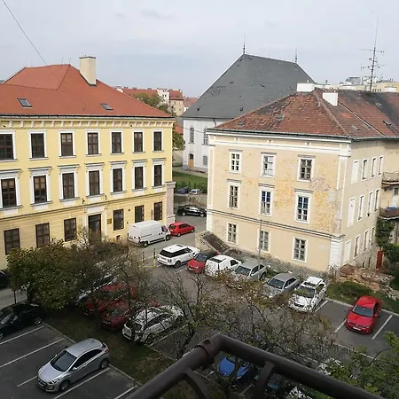 Apartament Maximilian *